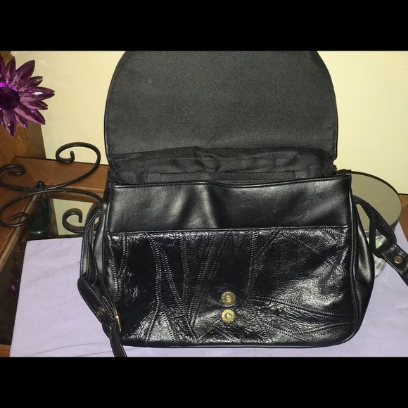 Purses - Picture 5 of 5